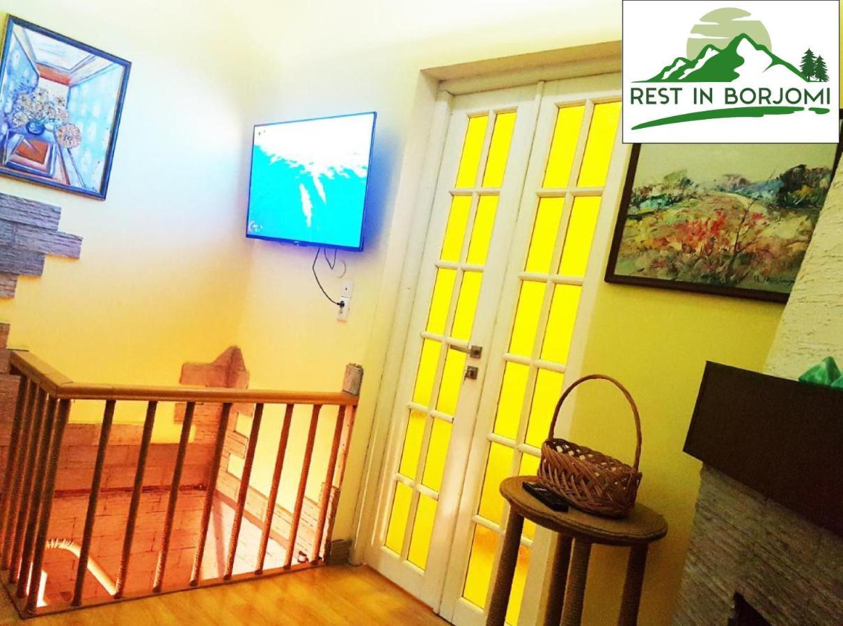 Day In Borjomi Apartment ภายนอก รูปภาพ